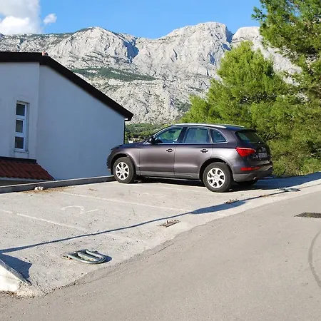 Zovko Lägenhet Tučepi